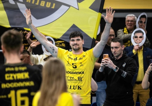 Polak wrócił do gry po zawieszeniu. Niektórzy musieli go przeprosić