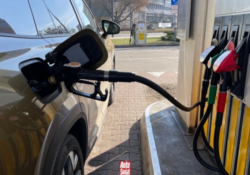 Rollercoaster na rynku paliw. Orlen obniżył dziś hurtowe ceny paliw