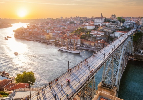 Polacy pokochali ten zakątek Portugalii. Jeszcze piękniej niż w Lizbonie i taniej! To hit 2026