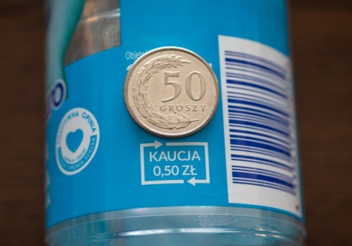 Miliard zł rocznie w nieodebranych kaucjach. Wiadomo, kto zgarnia pieniądze, gdy nie oddamy butelki