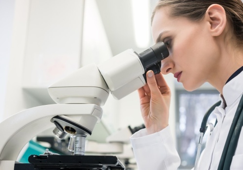 Naukowcy z UJ z przełomowym odkryciem. Zablokowali komórki rakowe