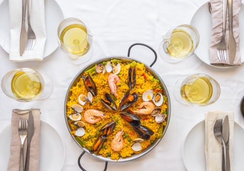 Pilny zakaz w Neapolu. Popularne dania powiązane z zakażeniami