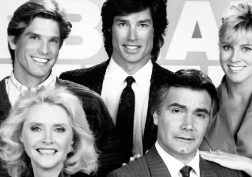 Teraz możesz obejrzeć wszystkie 37 sezonów „Mody na sukces”. Zajmie Ci to tylko 135 dni