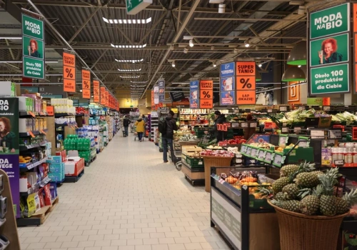 Wojna na Bliskim Wschodzie. Wśród Polaków rośnie strach przed drożyzną