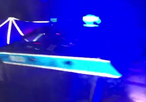 Ciało młodego mężczyzny znalezione na klatce. Miał z TYM problem?