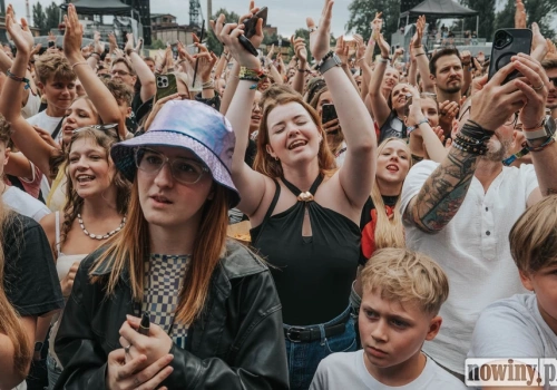 Colours of Ostrava dorzuca kolejne nazwiska. Wśród nich TOMORA, Skunk Anansie i Baby Lasagna