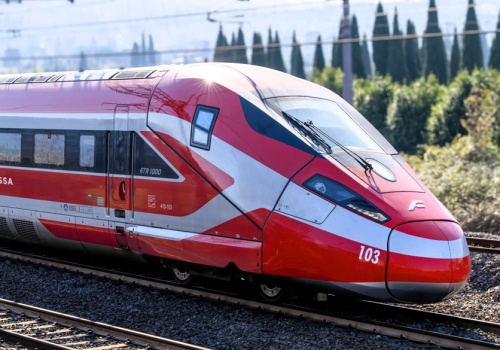 Trenitalia rozszerza swoją flotę Frecciarossa i zamawia kolejne pociągi KDP od Hitachi