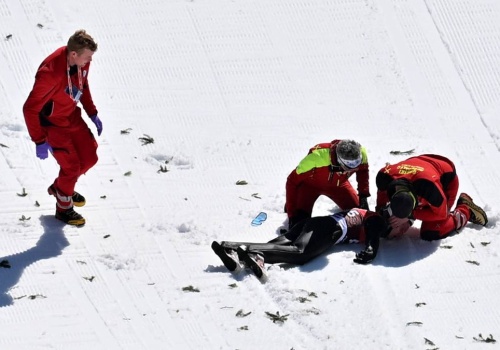 Upadek w Planicy! Skoczek trafił do szpitala