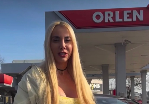 Marianna w wiosennym anturażu narzeka na ceny paliw. „Diesel po 10 zł. Jak żyć?”