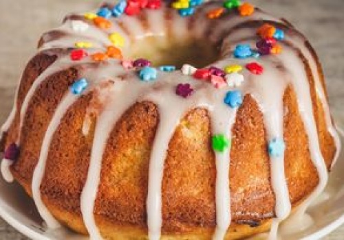 Pulchna i wilgotna babka na ostatnią chwilę. Zniknie co do okruszka