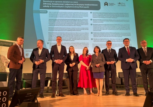 Bez ciszy, powietrza i zieleni nie ma dobrej edukacji. Debatowali o współczesnych szkołach