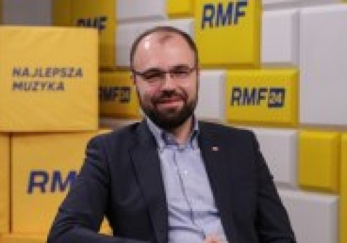 Szczucki: Nie inwestowałbym w Orbana