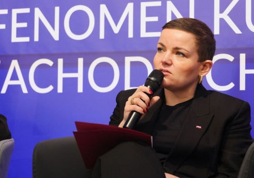 Minister kultury nie przeprosiła za bluzgi, bo to prywatnie, ani za sabotowanie wyborów w partii