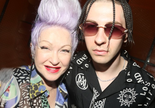 Syn Cyndi Lauper oskarżony o napaść. Kobieta żąda odszkodowania, mówi o obrażeniach