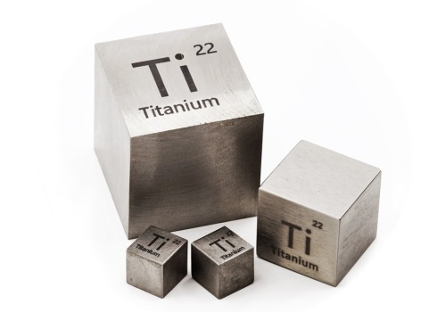 Chiński przemysł tytanowy: dominacja rynkowa, ograniczenia technologiczne, globalne łańcuchy dostaw