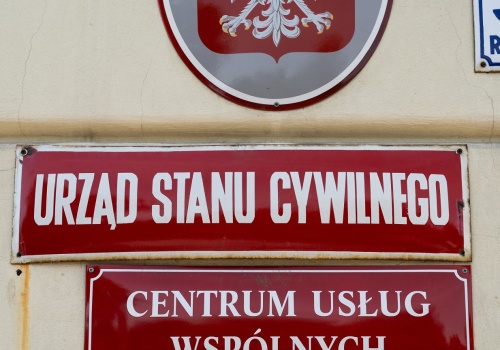 Żyją bez ślubu, bo tak łatwiej. Prawnik: Pary nieświadomie robią sobie dużo kłopotów