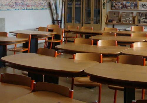 Zakaz telefonów w polskich szkołach. Nowelizacja w konsultacjach