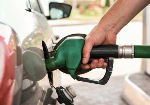 Tanie tankowanie? Olej rzepakowy może zrujnować kierowcę bardziej niż drogi diesel