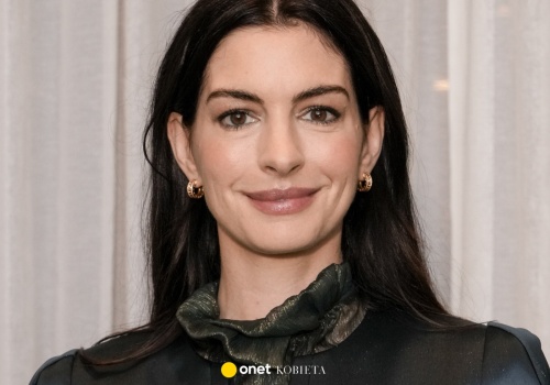 Anne Hathaway odpowiada na plotki o operacjach plastycznych. 