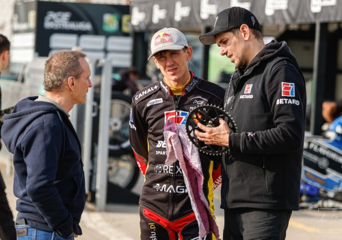 Żużel. Janowski mówi o pracy z „PePe”, oponach i przyszłości w Sparcie (WYWIAD)