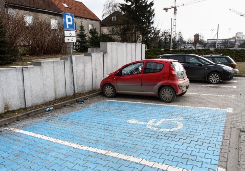 Od czwartku nowe zasady parkowania dla osób z niepełnosprawnościami w Olsztynie