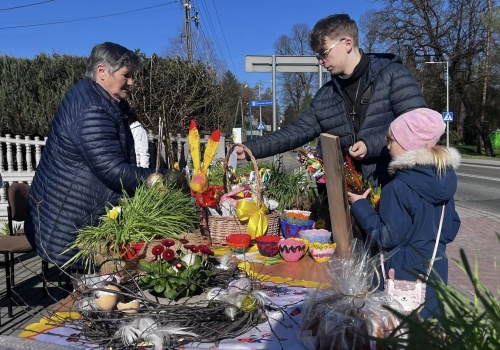 Wielkanocne przysmaki, rękodzieło i poszukiwanie czekoladowego królika w Gromniku