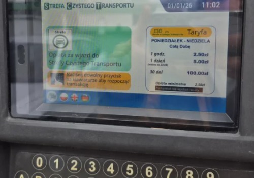 Kradli znaki Strefy Czystego Transportu. Policja zatrzymała dwóch mężczyzn