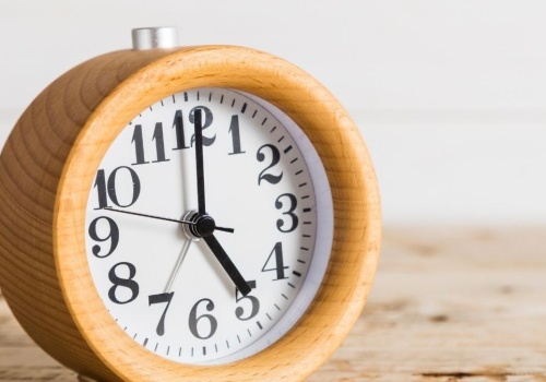 Jak zmiana czasu wpływa na organizm? Podpowiadamy, jak załagodzić skutki