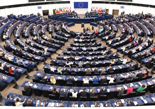 Parlament Europejski poparł porozumienie UE i USA w sprawie ceł