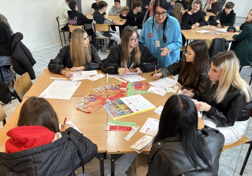 Młodzież pomaga w walce z rakiem. Ostrowiecka 'Samochodówka’ pozyskała kolejnych potencjalnych dawców szpiku