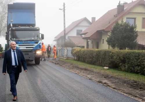 Burmistrz Trzebnicy zawieszony. Markowi Długozimie grozi 10 lat więzienia. 
