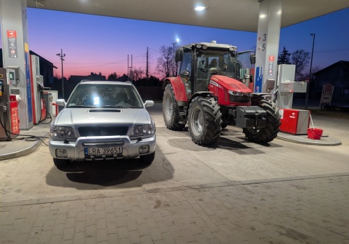 Ceny paliw spadną? VAT w dół, akcyza w dół