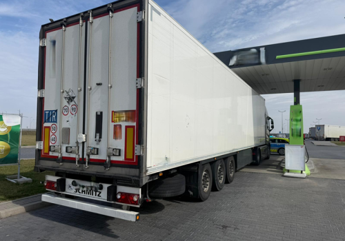 Mając ponad 2 promile alkoholu w organizmie kierował ciężarówką na drodze ekspresowej