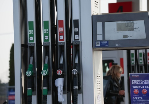Milion złotych kary za sprzedaż zbyt drogiej benzyny. Szczegóły pakietu CPN