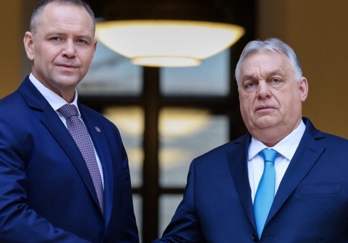 Polska po stronie Trumpa i Orbana. Tak prawica szuka sojuszników