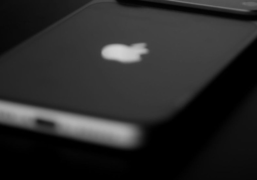 Apple zmienia podejście do AI. Siri zaskoczy możliwościami