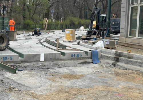 Prefabrykowane płyty także na łuku. Pierwsze takie torowisko w Krakowie (Galeria)