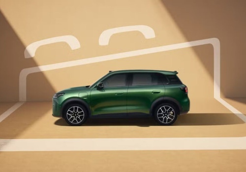 Leapmotor B03X oficjalnie debiutuje w Chinach jako Leapmotor A10. Ceny od 65 800 juanów, co przy przeliczniku 1:1 daje…