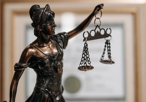 Bydgoszcz: lekarz ortopeda Marcin W. skazany za handel receptami na opioidy