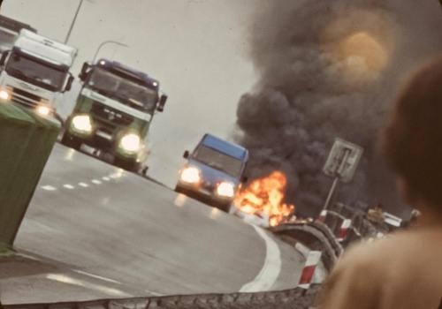 Płonące auto na S19. Fatalny wypadek pod Rzeszowem, trasa całkowicie zablokowana