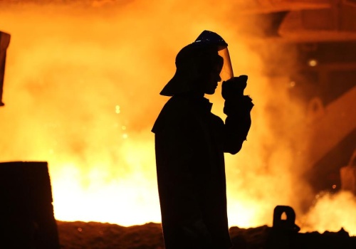 Rosyjski Sewierstal obniży inwestycje i koszty pracy z powodu słabnięcia popytu