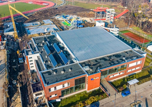 Fotowoltaika na miejskich budynkach. Racibórz inwestuje w energię przyszłości