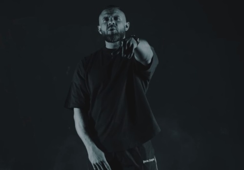 Choina: „Nienawidzę rur, więc pakuj mandżur i papa”