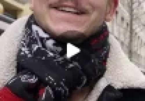 Zwykły młody człowiek z rigczem