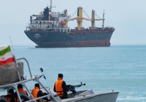 Ormuz otwarta dla dwóch krajów. Iran przepuszcza statki jak gdyby nigdy nic