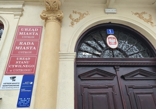 Ustroń: Komornik odblokował środki