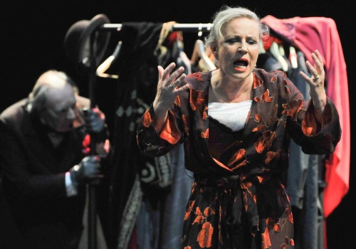 „Czasem siedzę tu sama w nocy”. Tak wygląda życie Krystyny Jandy w Teatrze Polonia