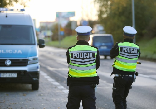 Karambol z radiowozem. Są ranni