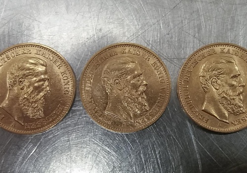 KAS. Przemyt kolekcji monet udaremniony