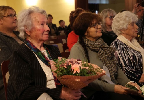 „Wygrywa ten, kto umie słuchać”. Uczniowie zaolziańskich szkół opowiedzieli o historiach lokalnych bohaterów